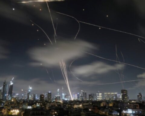 İran'ın Misket Bombaları, İsrail'in Hava Savunma Sistemlerini Tehdit Ediyor