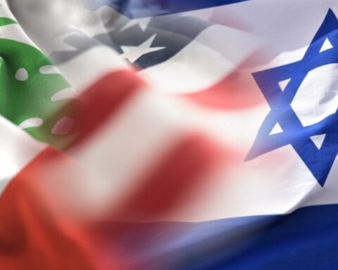 İsrail, Ateşkese Rağmen Güney Lübnan'ı Bombalamaya Devam Ediyor