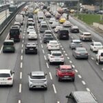İstanbul Anadolu Yakası'nda trafik yoğunluğu yüzde 83 seviyesine ulaştı