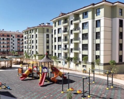 İstanbul'da 100 Bin Konutun Kura Çekiminde Son Gün Geçiyor