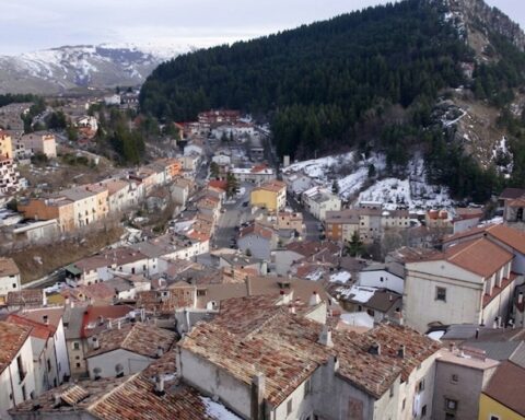 İtalya'nın Boş Evlerini Yeniden Canlandırmak İçin Yeni Bir Proje Başlatıldı