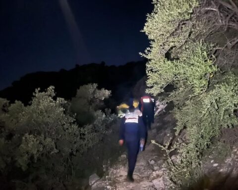 İzmir'de Dağlık Alanda Mahsur Kalan İki Çocuk Kurtarıldı