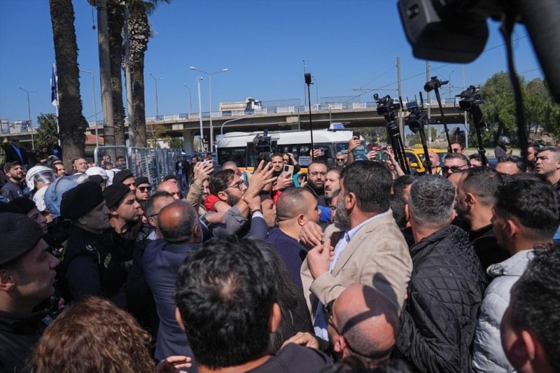 İzmir'de Eski DGM Binalarının Tahliye Süreci Resmen Başladı