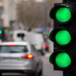 Japonya'da Yılda Bir Gün Yeşil Yanan Tek Trafik Lambası Eğitime Dönüşüyor