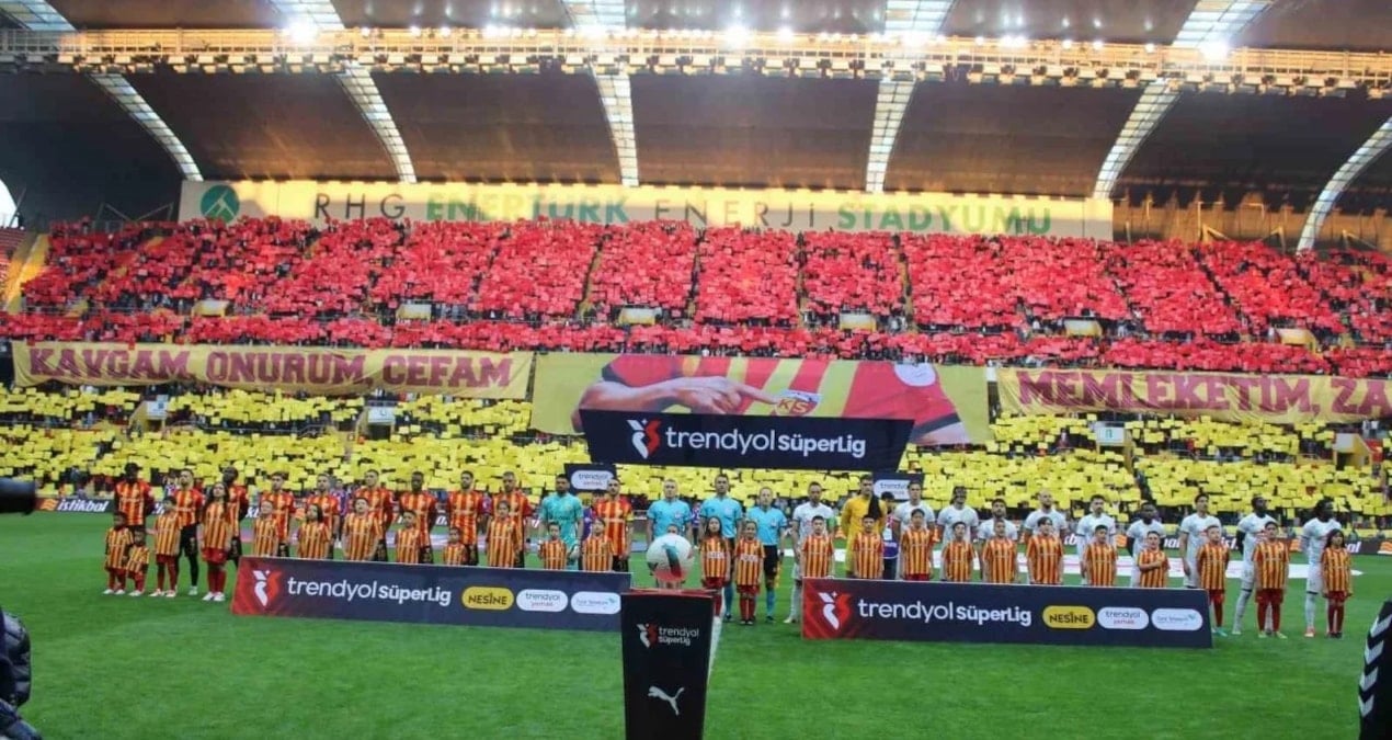 Kayserispor ve Çaykur Rizespor'un Maçı İçin Biletler Ücretsiz Oldu