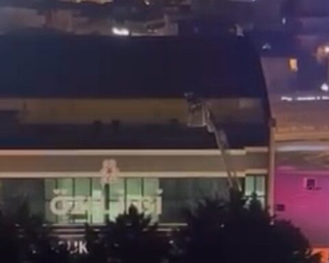 Kocaeli'de Çocuk Tıp Merkezinde Yangın Paniği, Yaralanan Yok