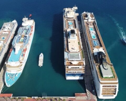 Kruvaziyer Yolcu Sayısı Mart'ta 16 Yılın Zirvesine Ulaştı