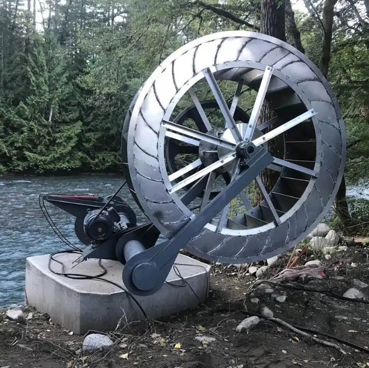 Küçük Ölçekli Yenilenebilir Enerji Çözümü: Nehir Akıntısıyla Elektrik Üretimi