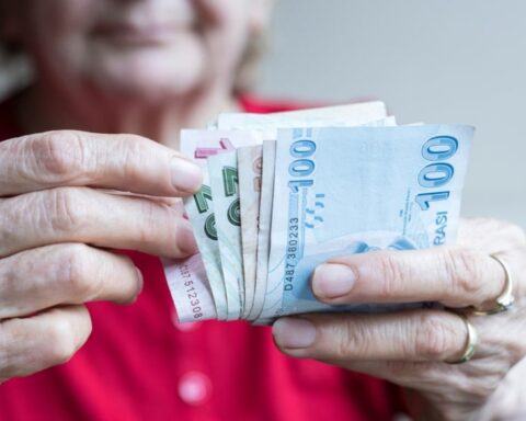 Kurban Bayramı ikramiyesi miktarı belirlendi, ödemeler hak sahiplerine göre farklılık gösterecek