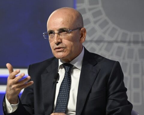 Küresel Ekonomide Parçalanma Eğilimlerine Rağmen Türkiye Fırsatları Değerlendiriyor