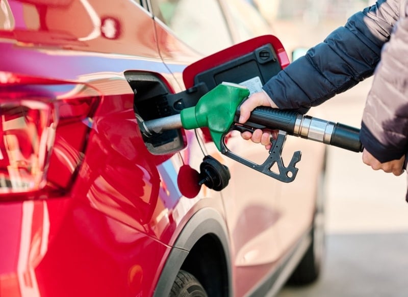 Küresel Petrol Fiyatlarındaki Düşüş Akaryakıtta İndirim Sağlayacak