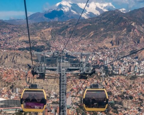 La Paz'da Yüksek Rakım Sağlık Sorunları ve Ekonomik Zorluklar Yarattı