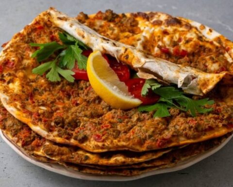 Lahmacun fiyatları Türkiye'de artış gösterdi: En ucuz ve en pahalı şehirler belirlendi