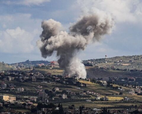 Lübnan'da İsrail Saldırıları Sonrası Ölüm Sayısı 1900'e Yaklaştı