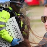 Massive Attack Solisti Robert Del Naja, Londra'daki Filistin Protestosunda Gözaltına Alındı