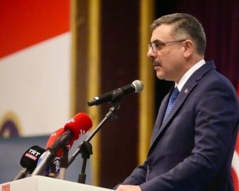 Mustafa Çiftçi, Yunanistan'daki düzensiz göç konulu toplantıda önemli mesajlar verdi