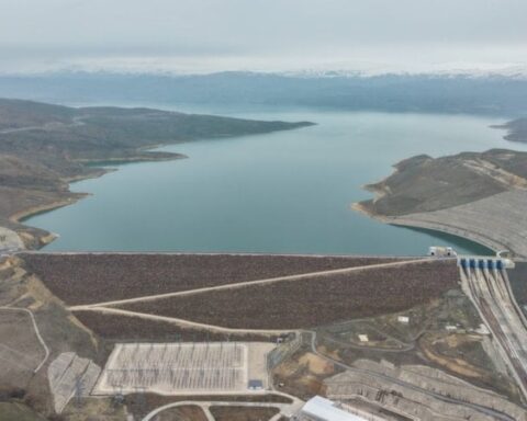 Muş'taki Barajların Doluluk Oranı Yüzde 90'ı Geçti, Kontrollü Tahliye Başladı