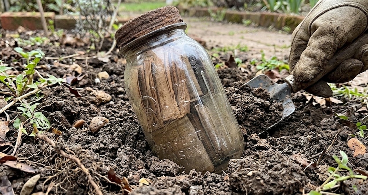 New Jersey'de tadilat sırasında bulunan 2.370 dolarlık 1934 serisi banknotlar