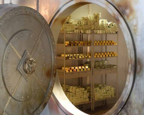 New York'taki 6.300 Ton Altın Rezervi Ülkelerin Kontrol Talepleriyle Azalıyor