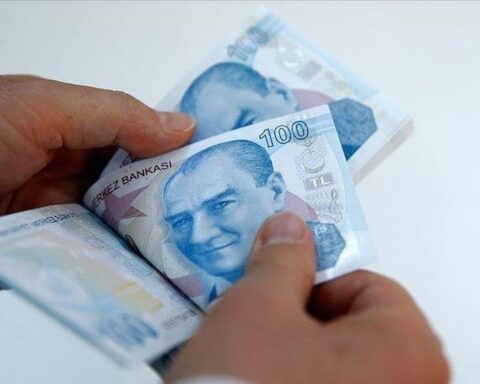 Nisan ayı doğum yardımı ödemeleri annelerin hesaplarına yatırıldı