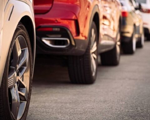 Otomobil Pazarında Stok Krizi: İkinci El Araçlarda Arz Azalıyor