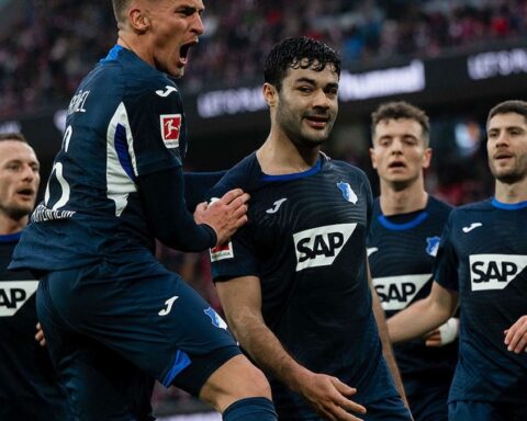 Ozan Kabak için Hoffenheim'da sözleşme uzatma çabaları sürüyor