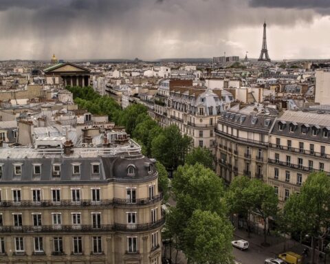 Paris'te Nehir Suyu ile Enerji Tasarruflu Soğutma Sistemi Uygulanıyor