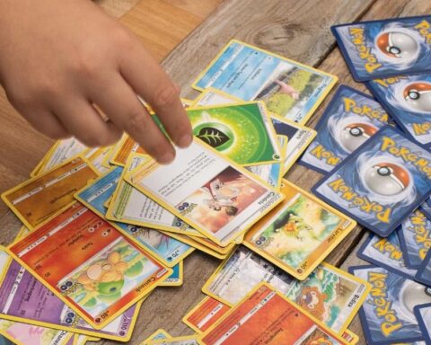 Pokemon Kartlarıyla Düğün Masraflarını Karşıladı, 40 Bin Dolar Kazandı