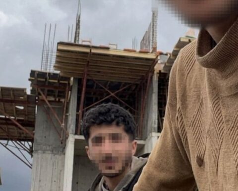 Samsun'da Sosyal Medya Üzerinden Terör Propagandası Yapan İki Şüpheli Gözaltında