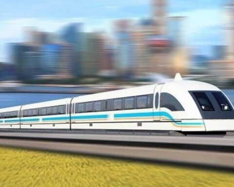 Şanghay Maglev Treni: 30,5 Kilometreyi 7 Dakikada Tamamlıyor