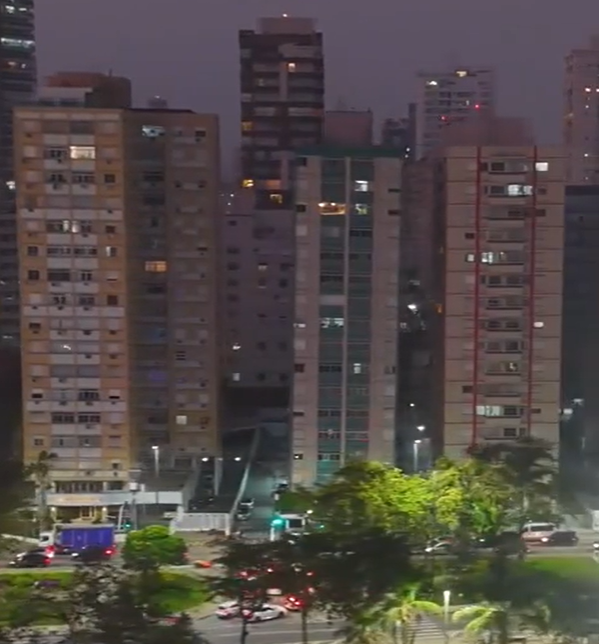 Santos'taki Binaların Eğilmesi, İklim Değişikliği ve Zemin Sorunlarıyla İlgili Endişeleri Artırıyor