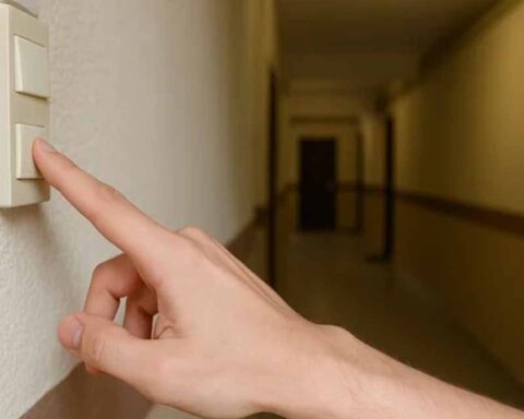 Shenzhen'de Drone İle Teslimat, Geleneksel Kuryeleri Geride Bırakıyor