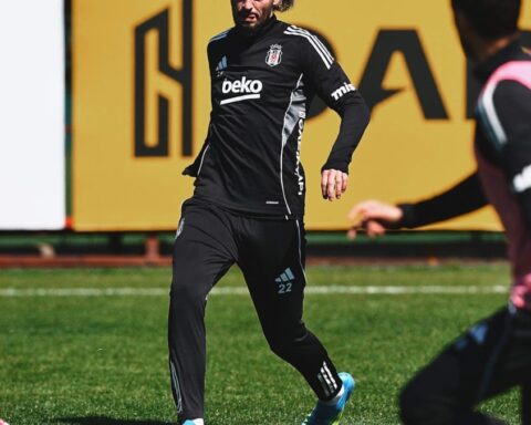 Taylan Bulut, Diş Operasyonu Nedeniyle Beşiktaş'ın Kadrosundan Çıkarıldı