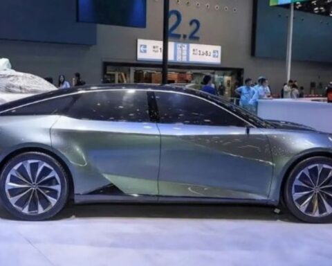 Toyota’nın Yeni Elektrikli Sedan Modeli bZ7, İlk Saatte 3 Bin 100 Siparişle Büyük Başlangıç Yaptı