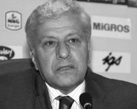 Trabzonspor, Eski Başkan Atay Aktuğ’un Vefatını Açıkladı