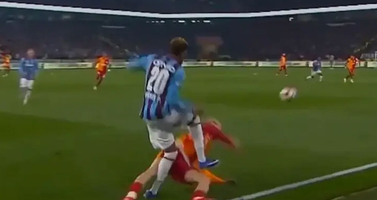 Trabzonspor-Galatasaray Maçının VAR Kayıtları Açıklandı: Hakem Kararını Değiştirmedi