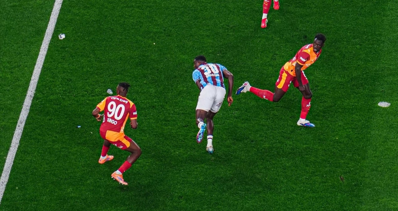 Trabzonspor, Galatasaray'ı Yenerken Şampiyonluk İddiasını Sürdürüyor