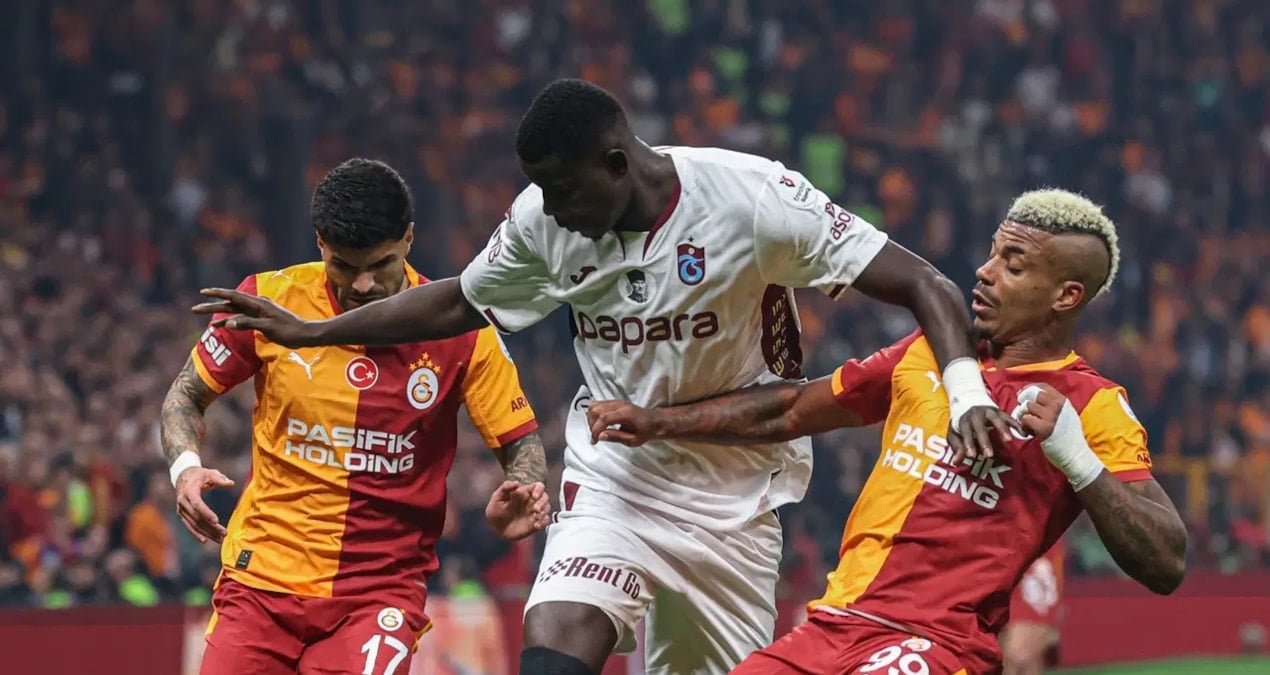 Trabzonspor ile Galatasaray, Süper Lig'de zirve mücadelesinde karşı karşıya geliyor