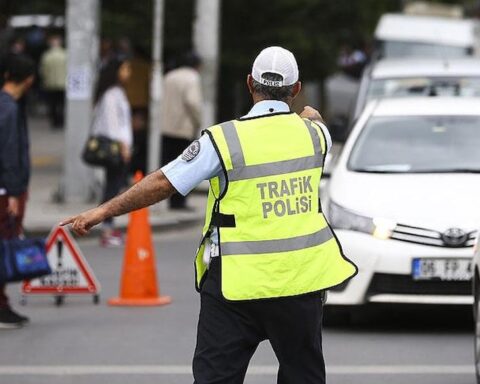 Trafik Cezalarında Rekor Artış, Ekonomi Eleştirisi Yükseliyor