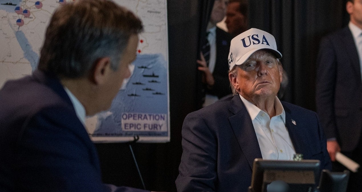 Trump, İran'la Hürmüz Boğazı'ndaki gerginliği görüşmek üzere acil toplantı düzenledi