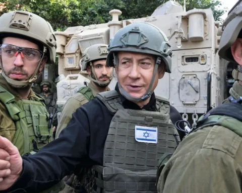 Trump ve Netanyahu Arasında Gergin Görüşme: Ateşkes Mesajı İddia Edildi