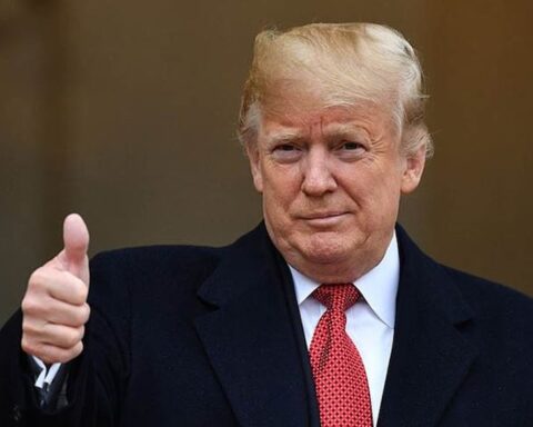 Trump'tan Patentli İlaçlara Yüzde 100 Gümrük Vergisi Açıklaması