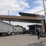 Türkiye’den İran’a tıbbi yardım sevkiyatı: 6 tır sınırı geçti