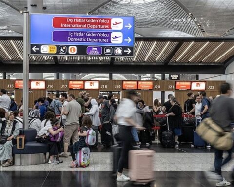 Türkiye'nin Havalimanları Yıllık Yolcu Kapasitesini 26 AB Ülkesinin Nüfusunu Aştı