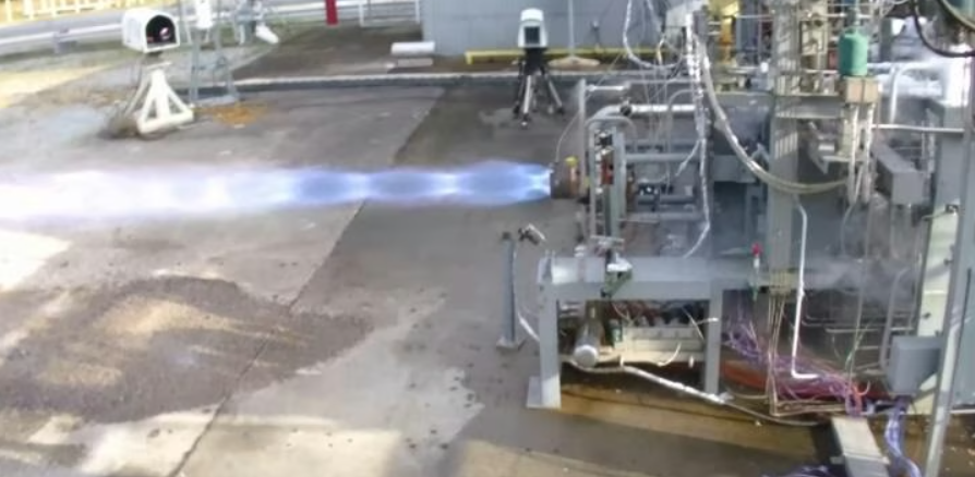 Uzay Yarışını Değiştiren Yeni Patlayarak Çalışan Roket Motoru Test Edildi