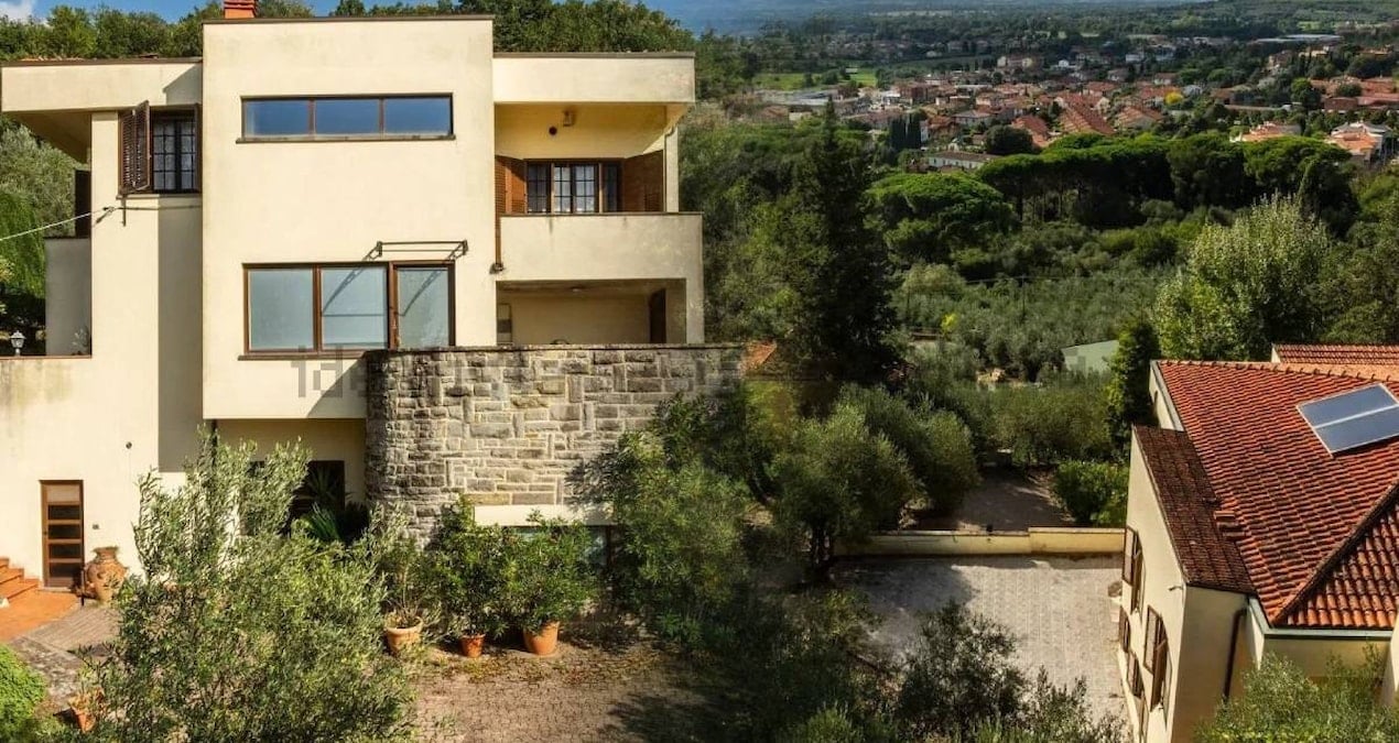 Yurtdışında Türkiye'deki daire fiyatına villa: Geniş arazi ve 14 odasıyla dikkat çekiyor