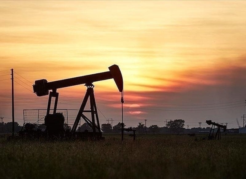 ABD'den Geçici İzinle Rus Petrolü Enerji Açısından Kırılgan Ülkelere Ulaşacak