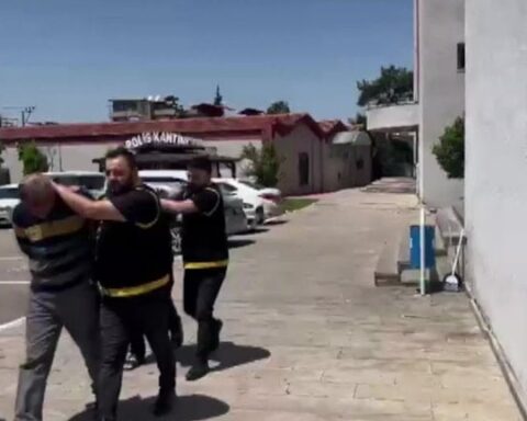 Adana'da Motosikletle Kamyonet Takibi Sonucu 40 Kilo Et Çalındı