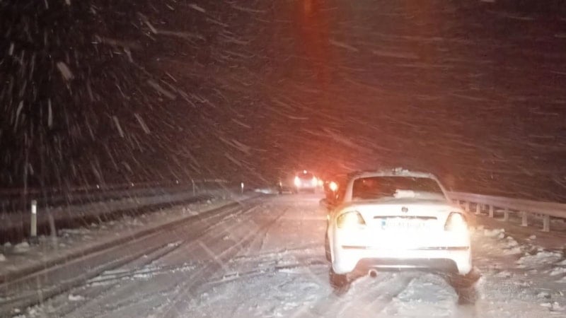 Afyonkarahisar'da Kar Sebebiyle İki İlçede Eğitime Ara Verildi