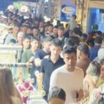 Alaçatı'da Kurban Bayramı Yoğunluğu: Tatilciler Sokakları Doldurdu